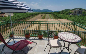Гостиница Holiday Home Riverside  Комин